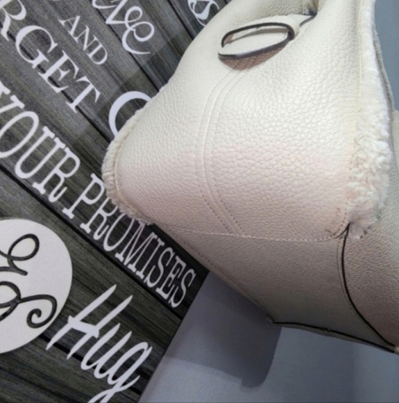 🍁🍂NWT Kate Spade Leila Medium Triple Compartment Shoulder Bag Faux Shearling - Picture 7 of 9